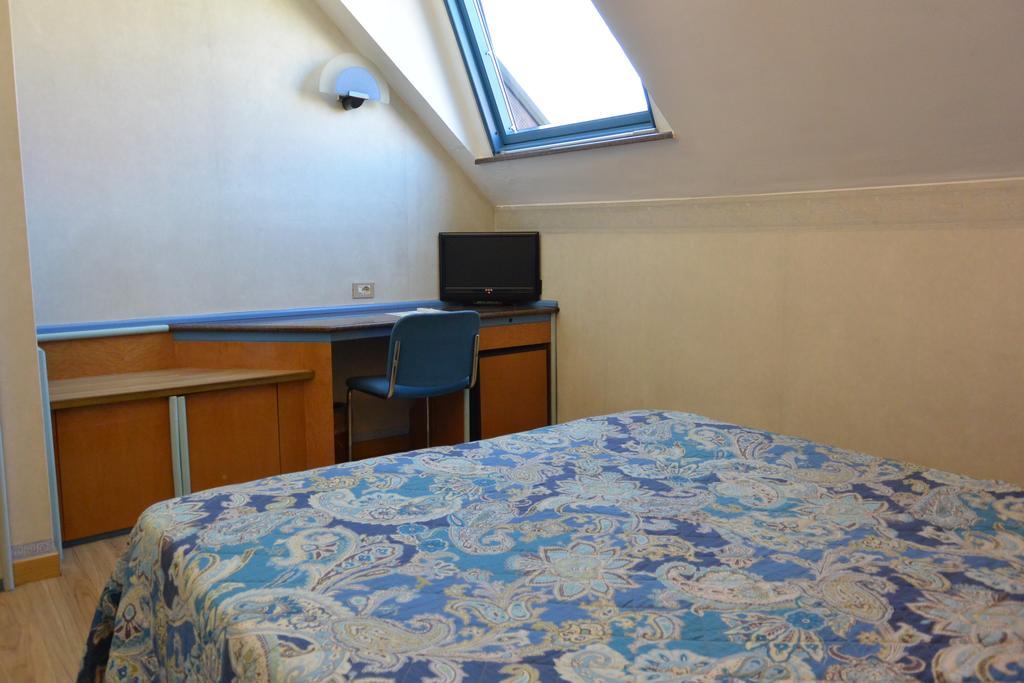 Hotel Lido Милано Екстериор снимка