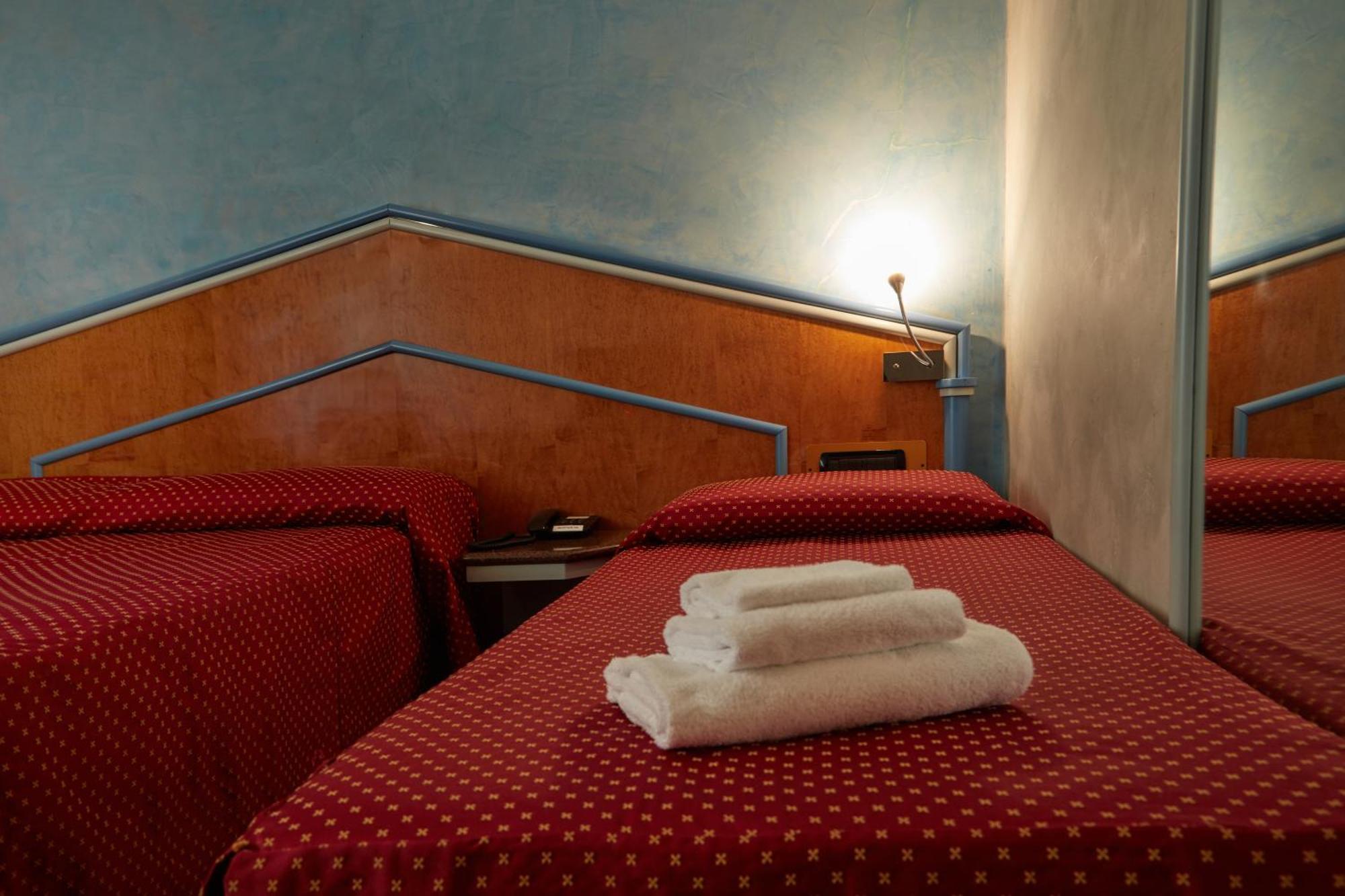Hotel Lido Милано Екстериор снимка